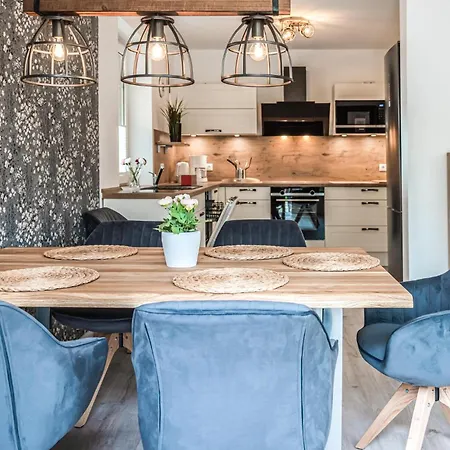 Beautiful In With Sauna בית נופש